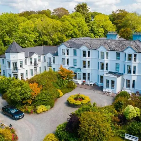 Seaview House 4*