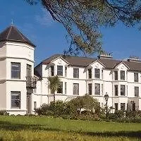Seaview House 4*